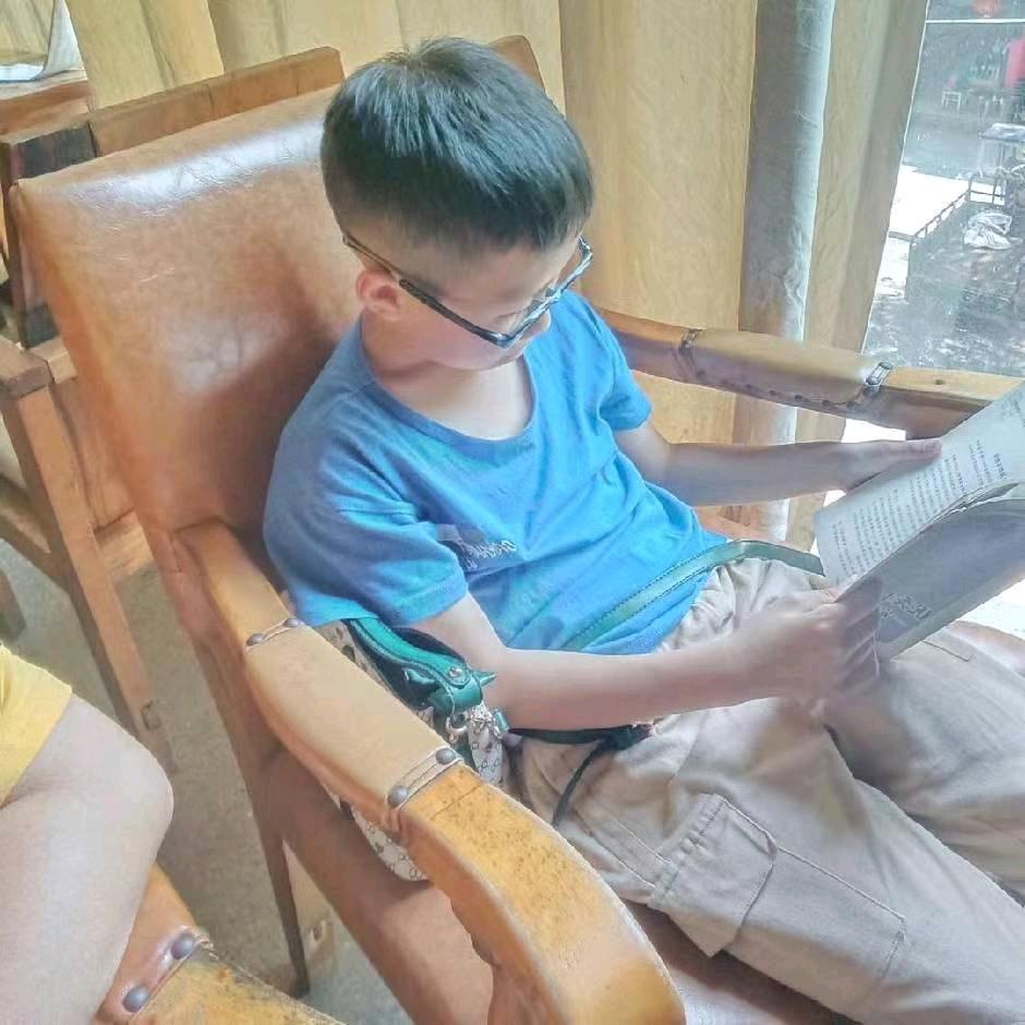 仁必有心    吳  媄 馦