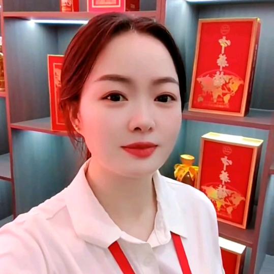 张梅-中华桥酒厂家运营总监
