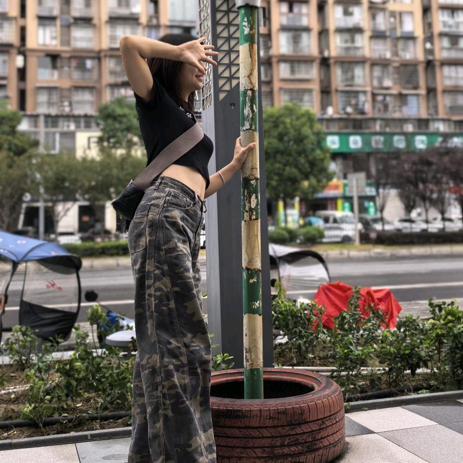 杨🍒杨