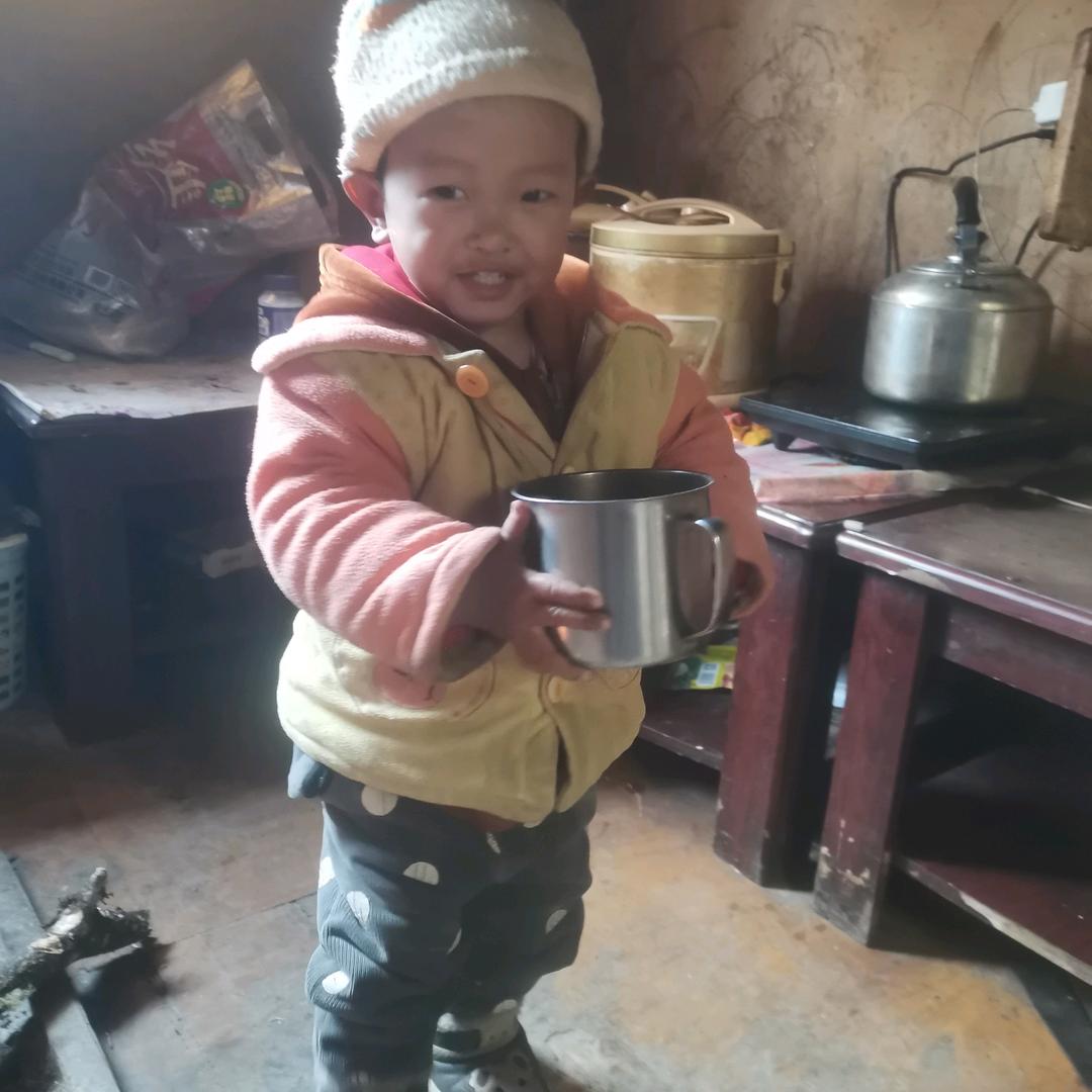 李余新