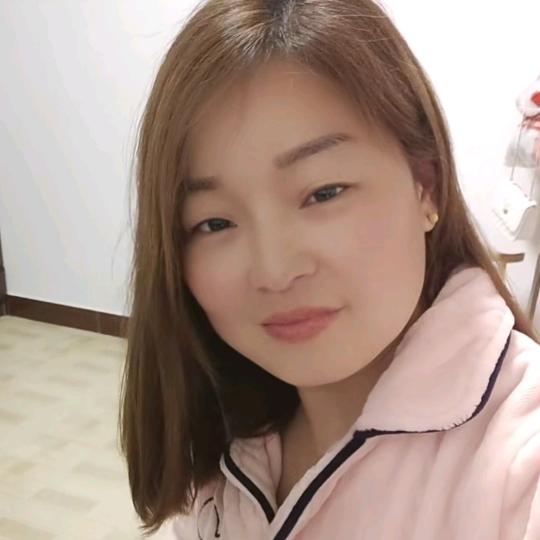 李艳艳