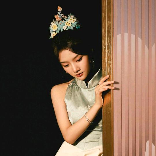 蕾儿