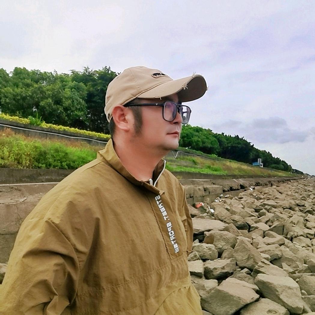 依然