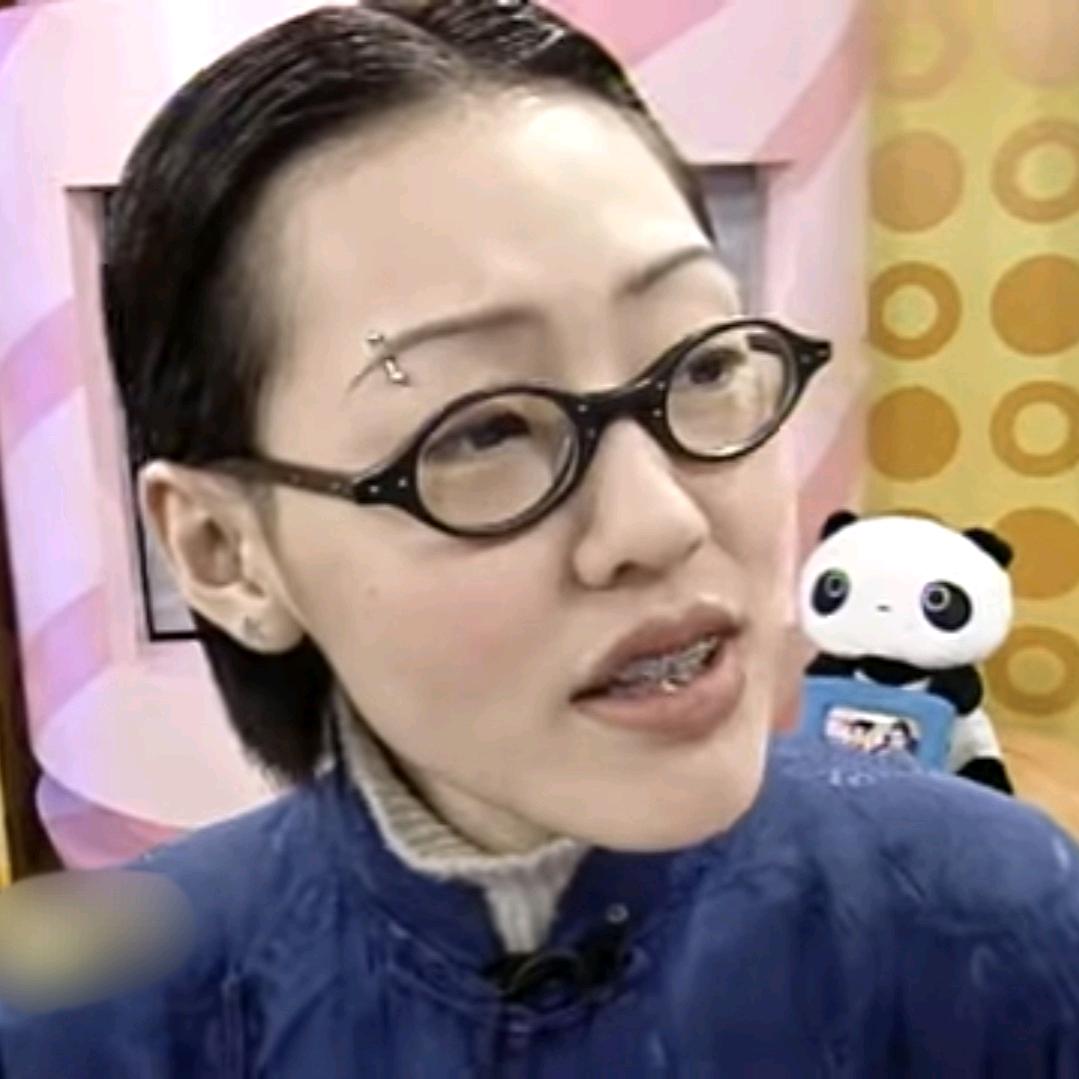 咬口亚亚