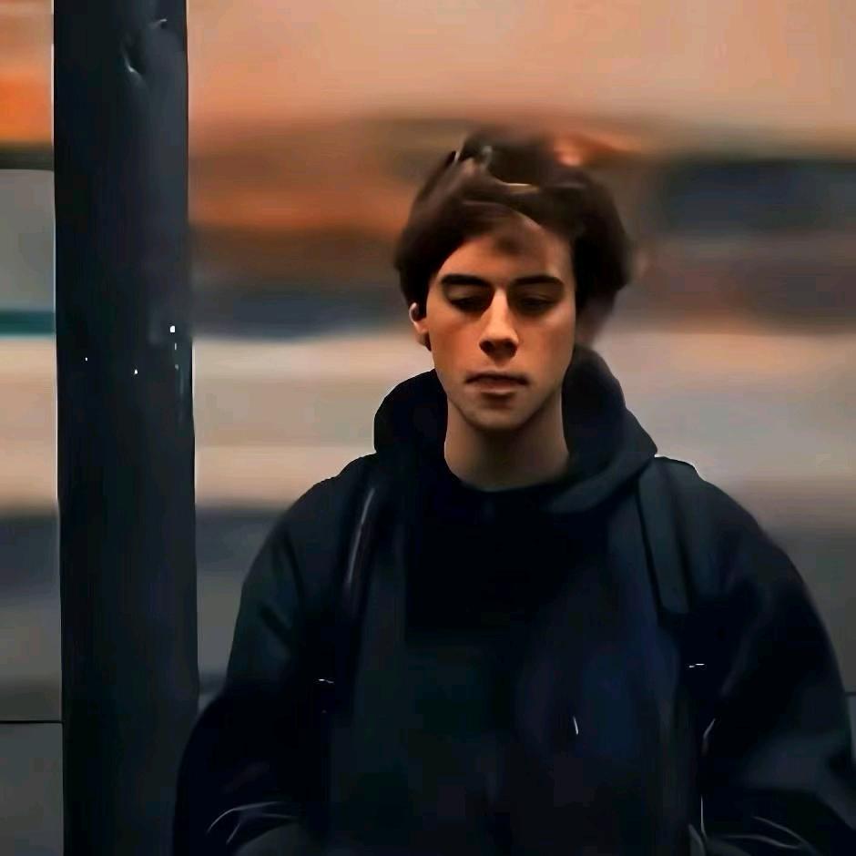 游矩网络滴G（像僵尸开炮