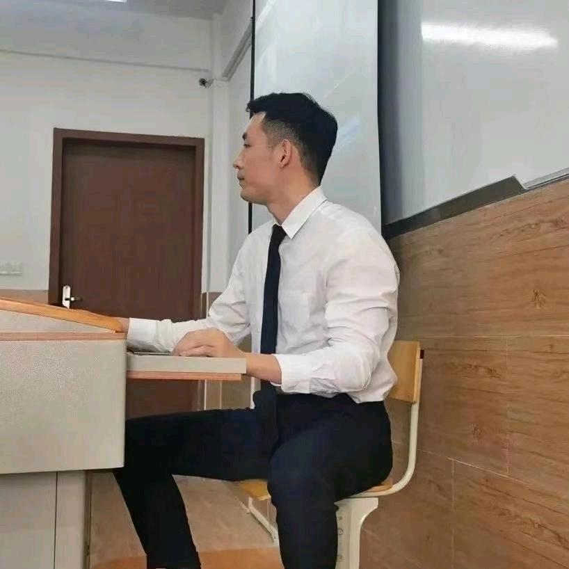 南宁高中班黄老师