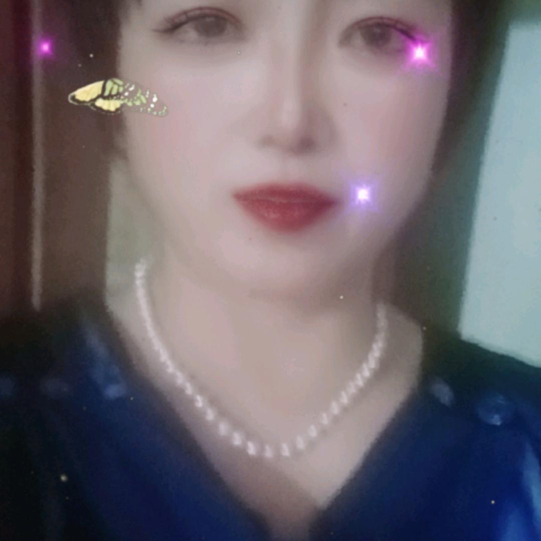 开心快乐，爱嗅美，爱漂亮