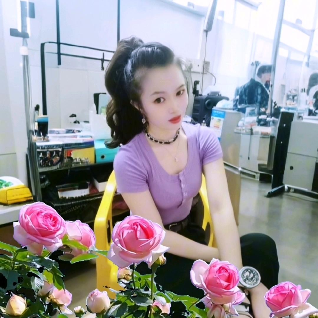 美美爱跳舞