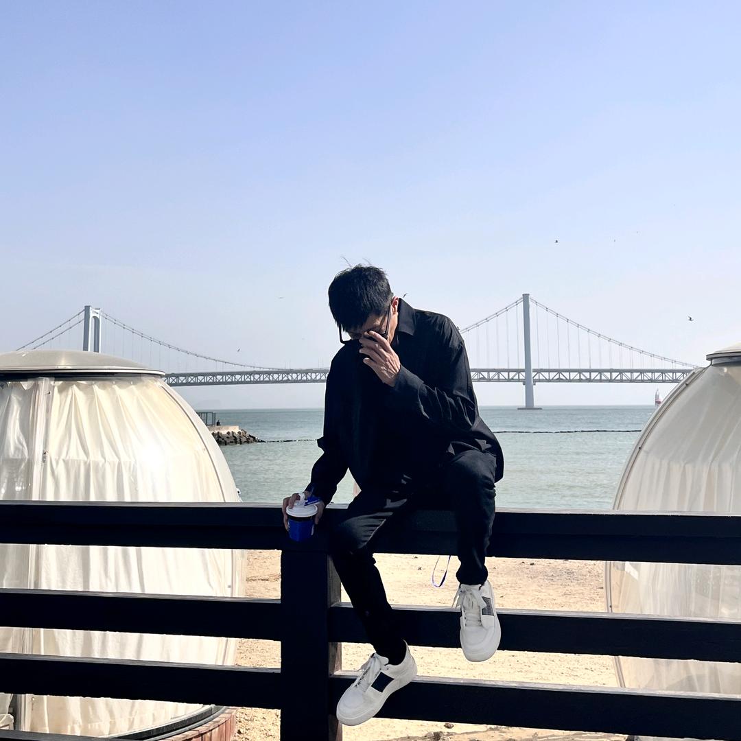丑的别致(丁)