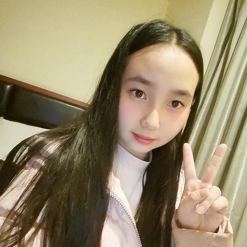 有点艺术细菌的小成老师