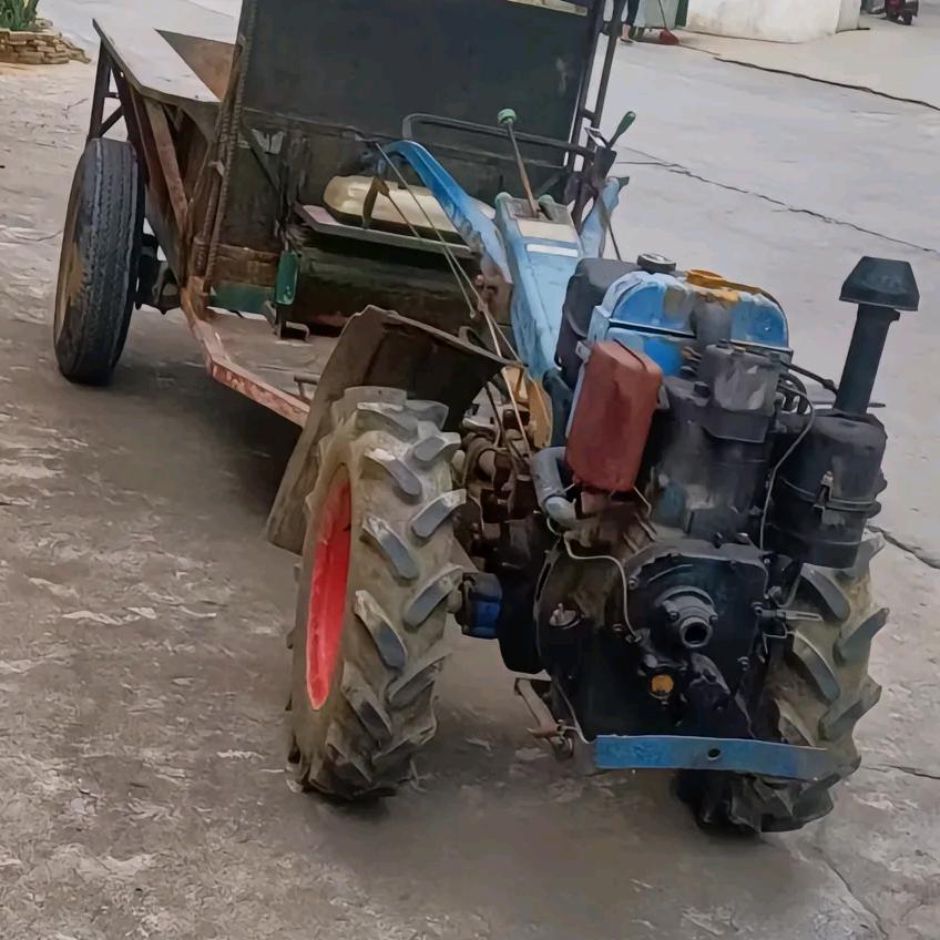 拖拉机售后服务