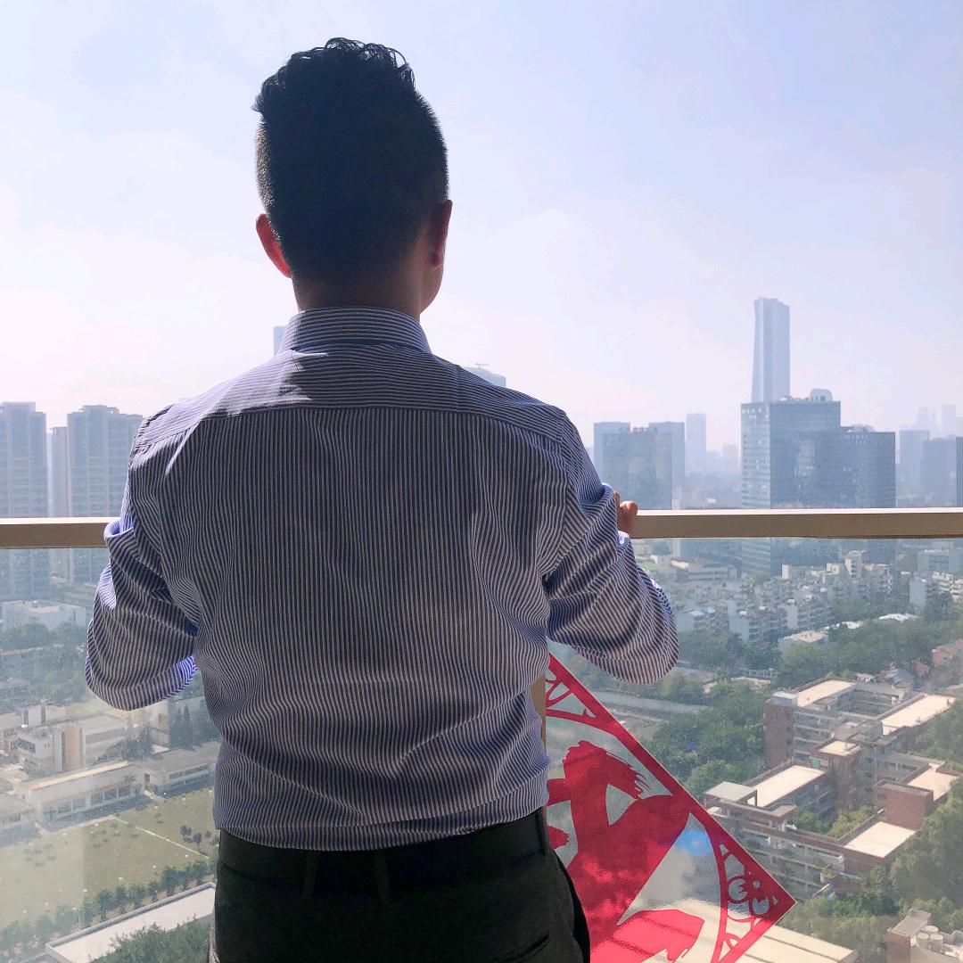 黄崇欽。