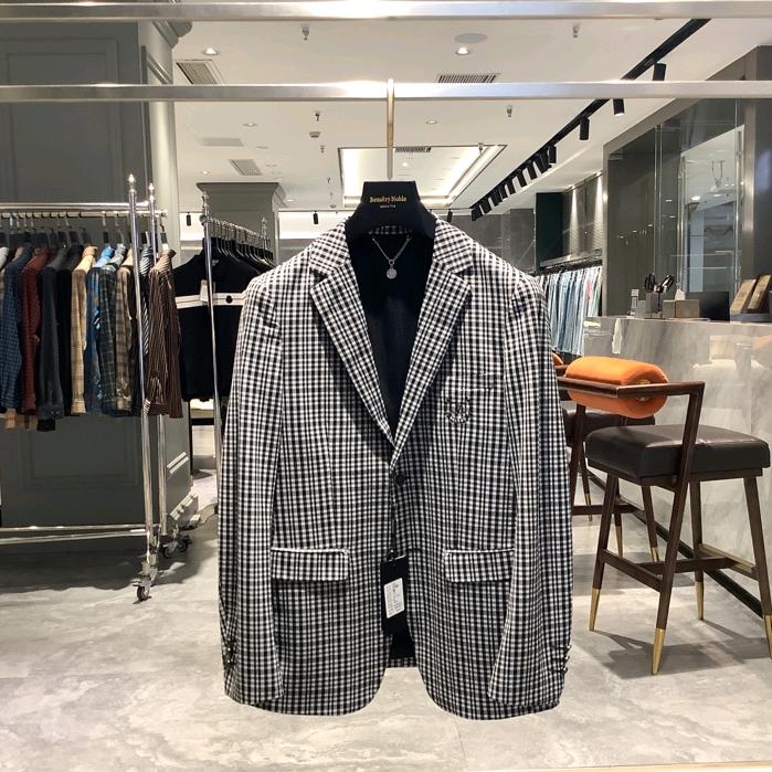 滨海欧品汇潮品男装