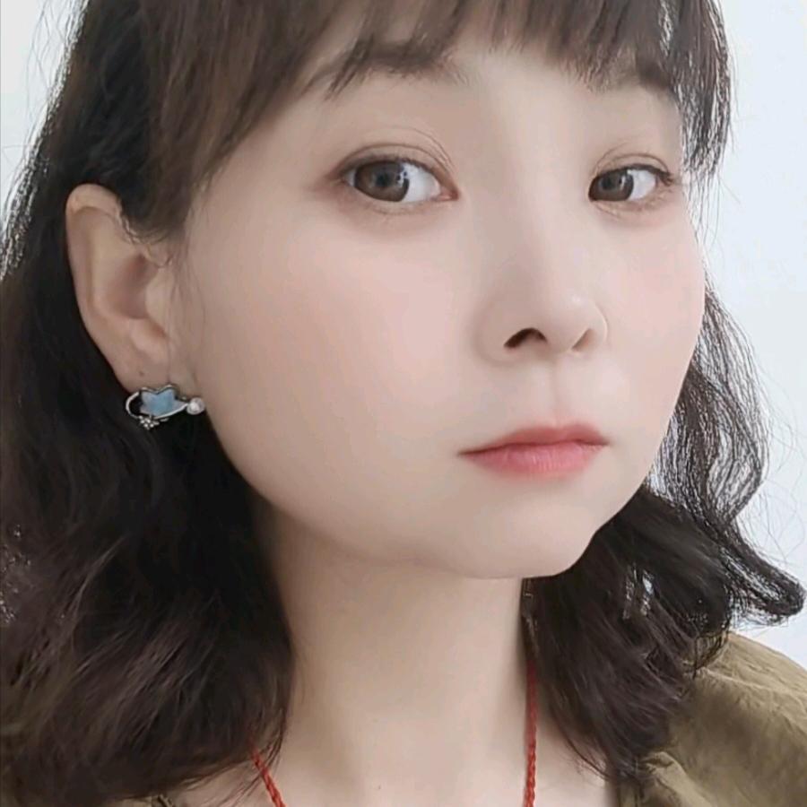 免打理烫发老板娘