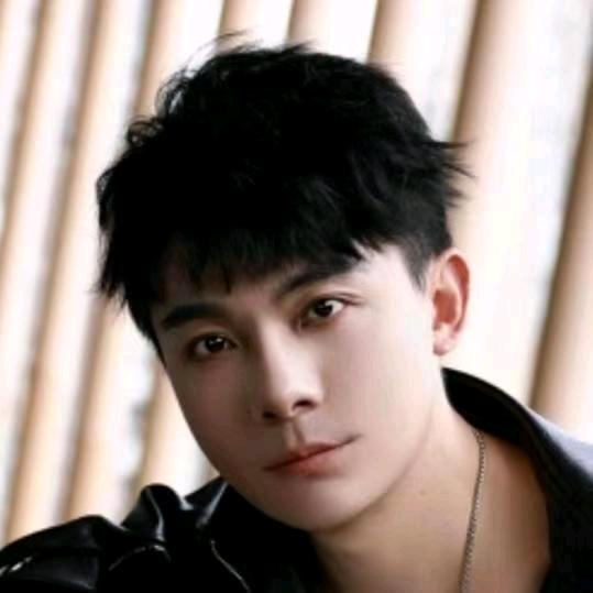 🦁️帅扬🦁⁷²⁷