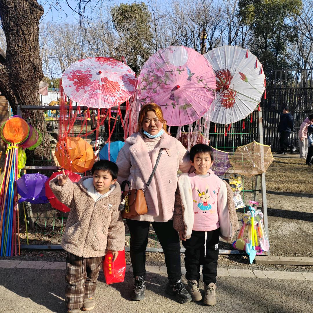 夫妻俩打工生活记