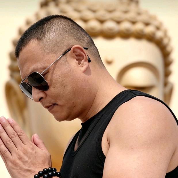 六十九的小伙子  ༽