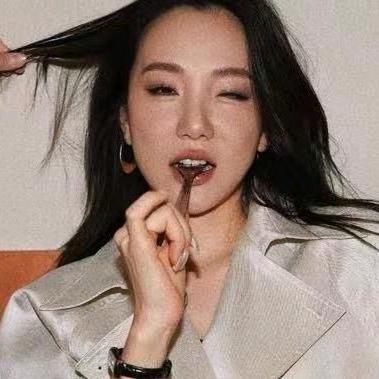 LiLi李慧儿–穿搭优选