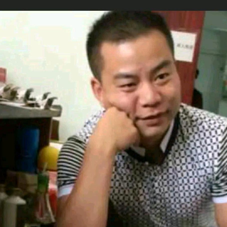钟少加油站