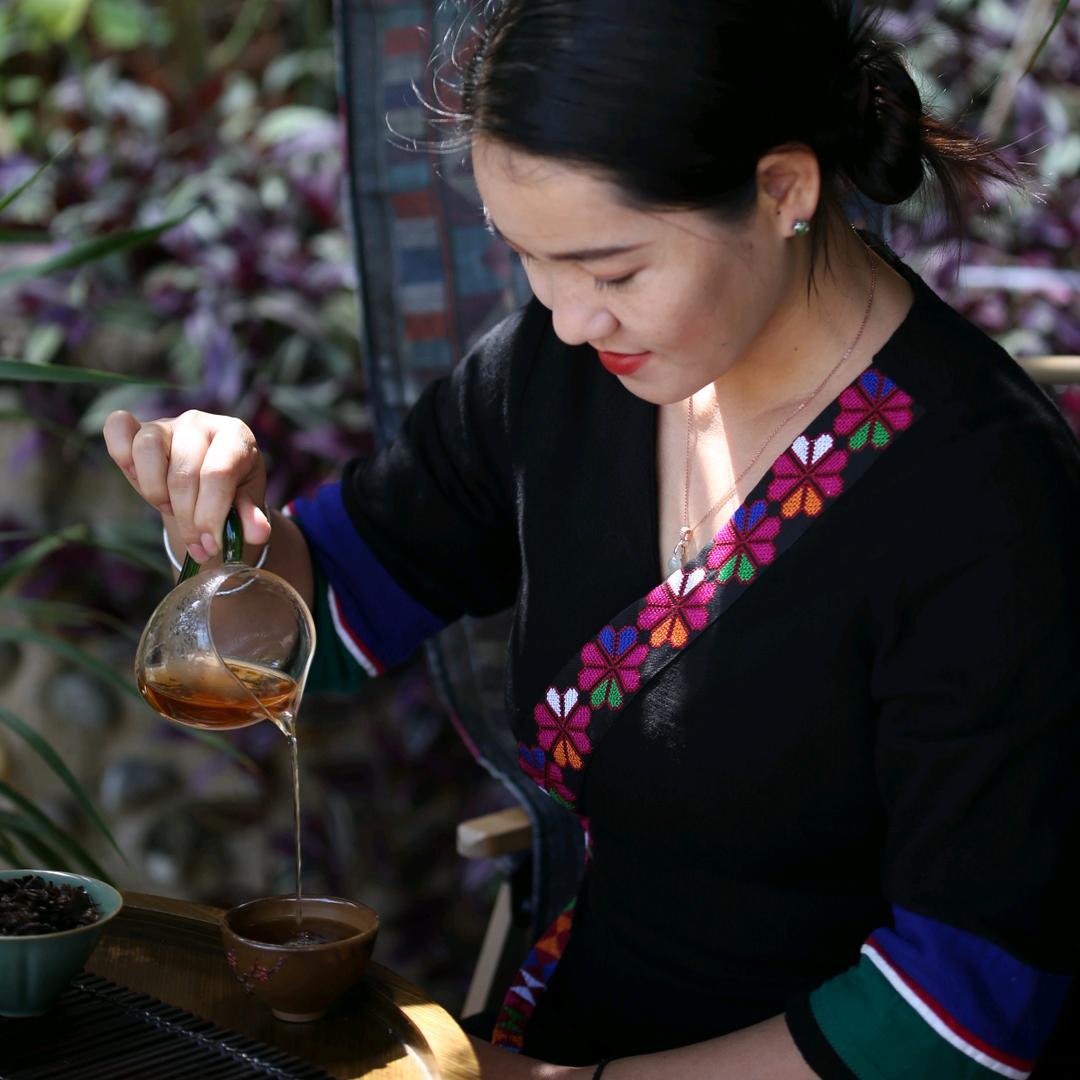 茶农.啊布（南糯山）