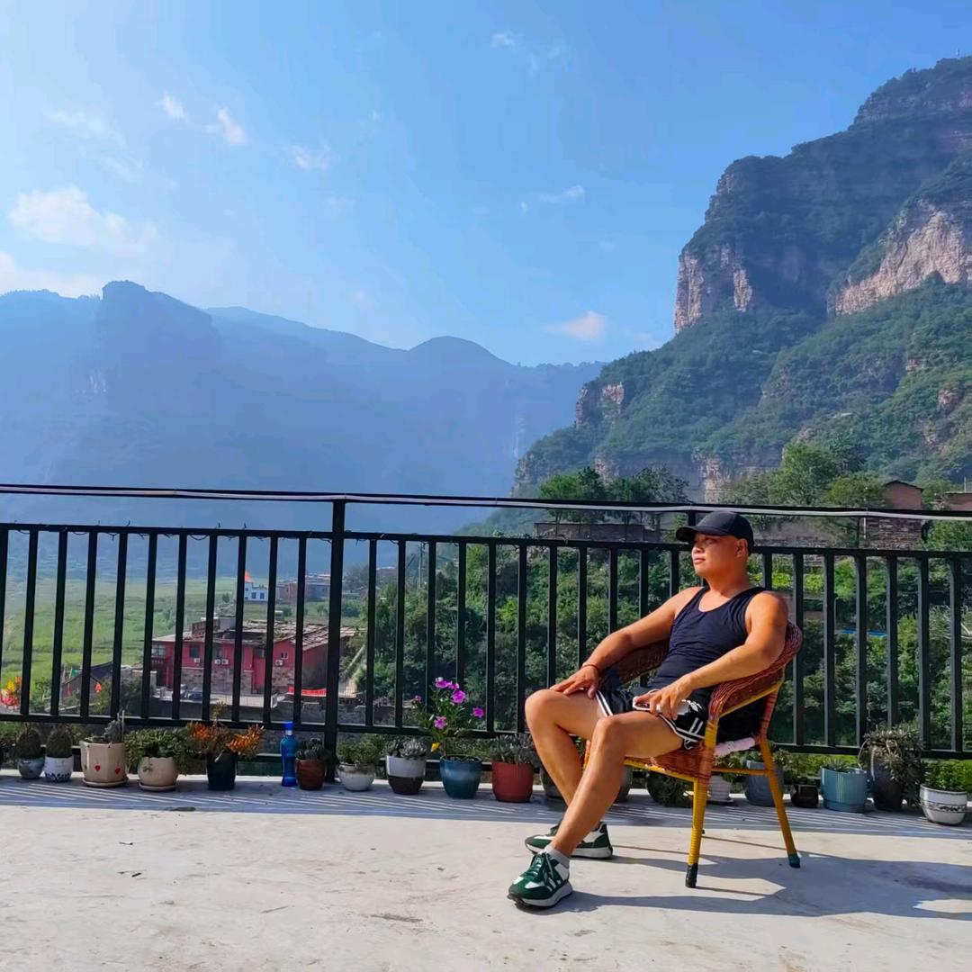 ☄ฺ(◣д◢)☄ฺ