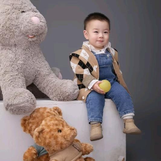 沐言.... 一家人