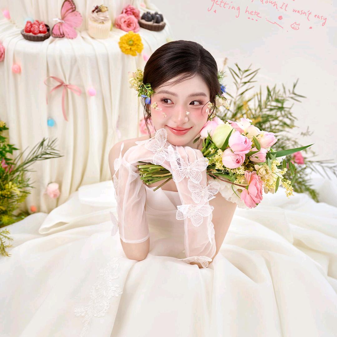 薇薇婚嫁艺术空间_店长