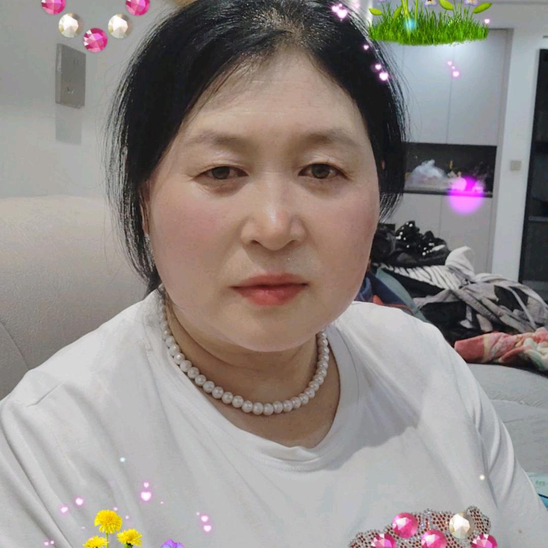 三姐姐。晚上9:30开播。