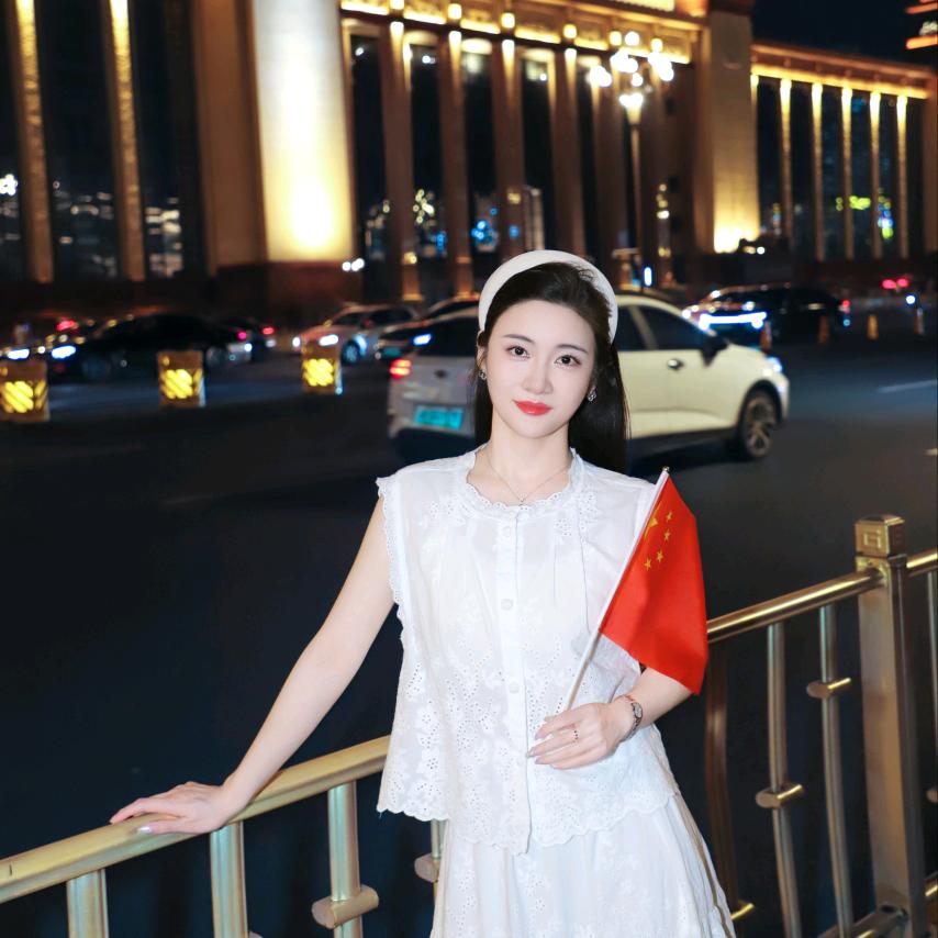 芳小芳