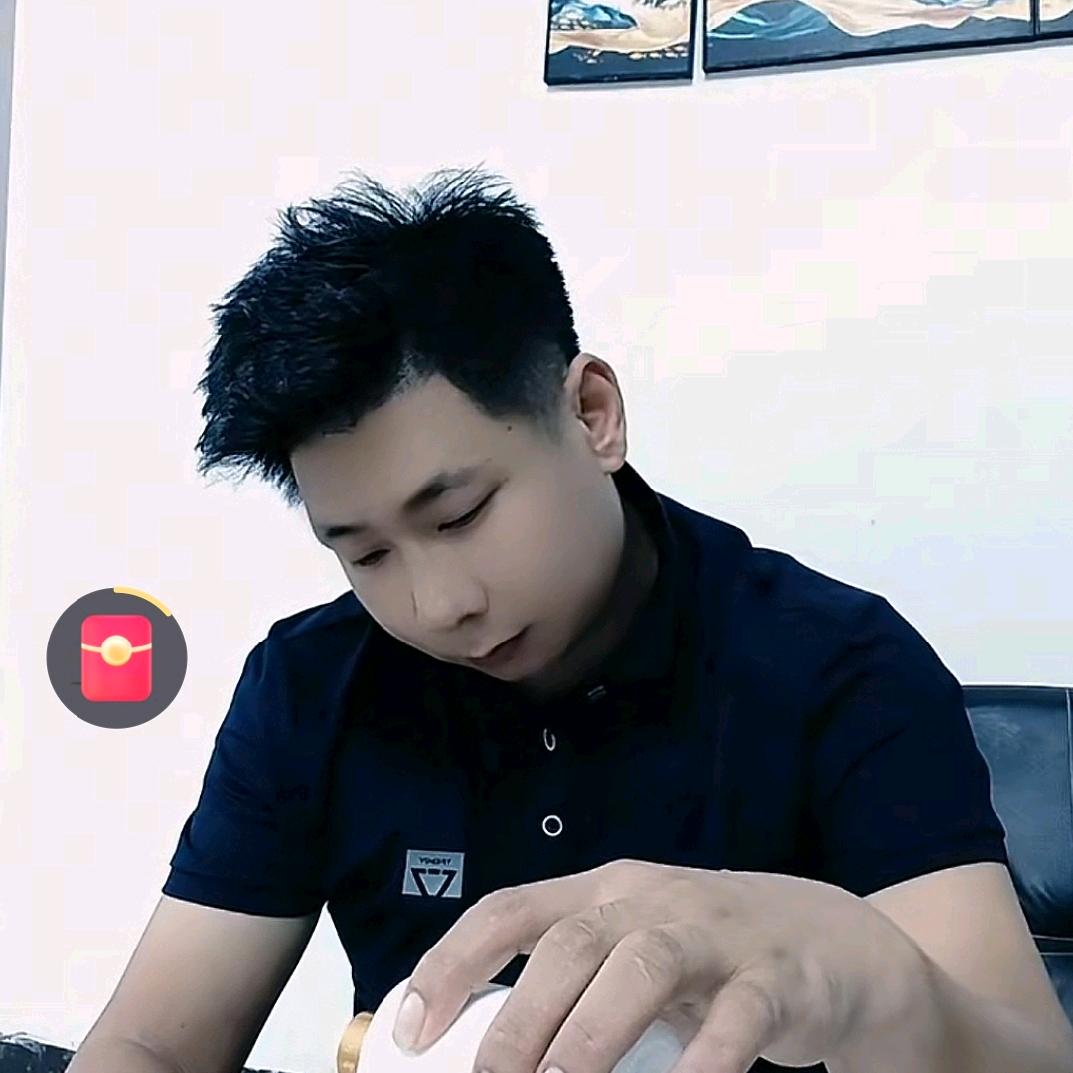翼介俗人