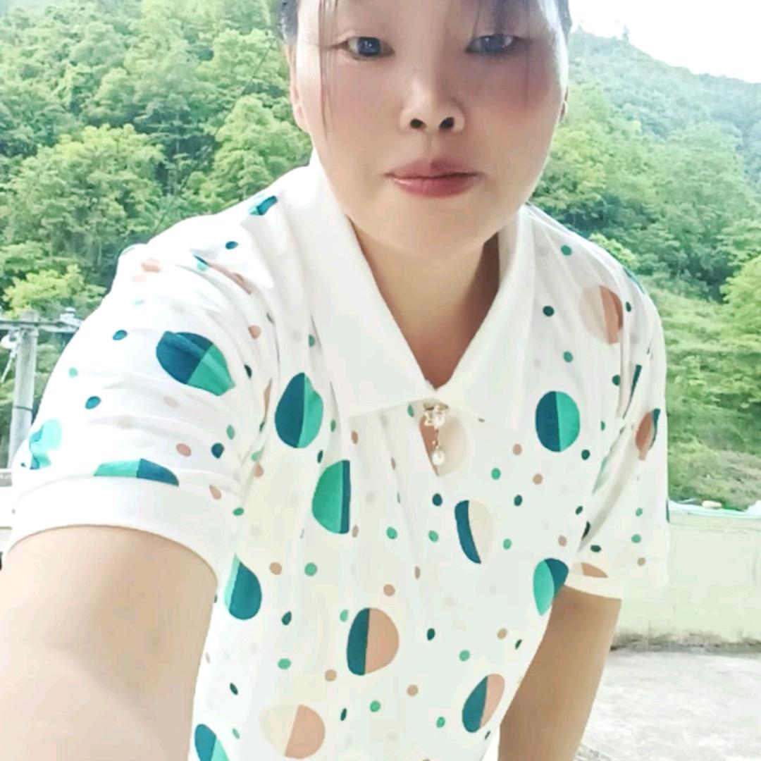 卢明英