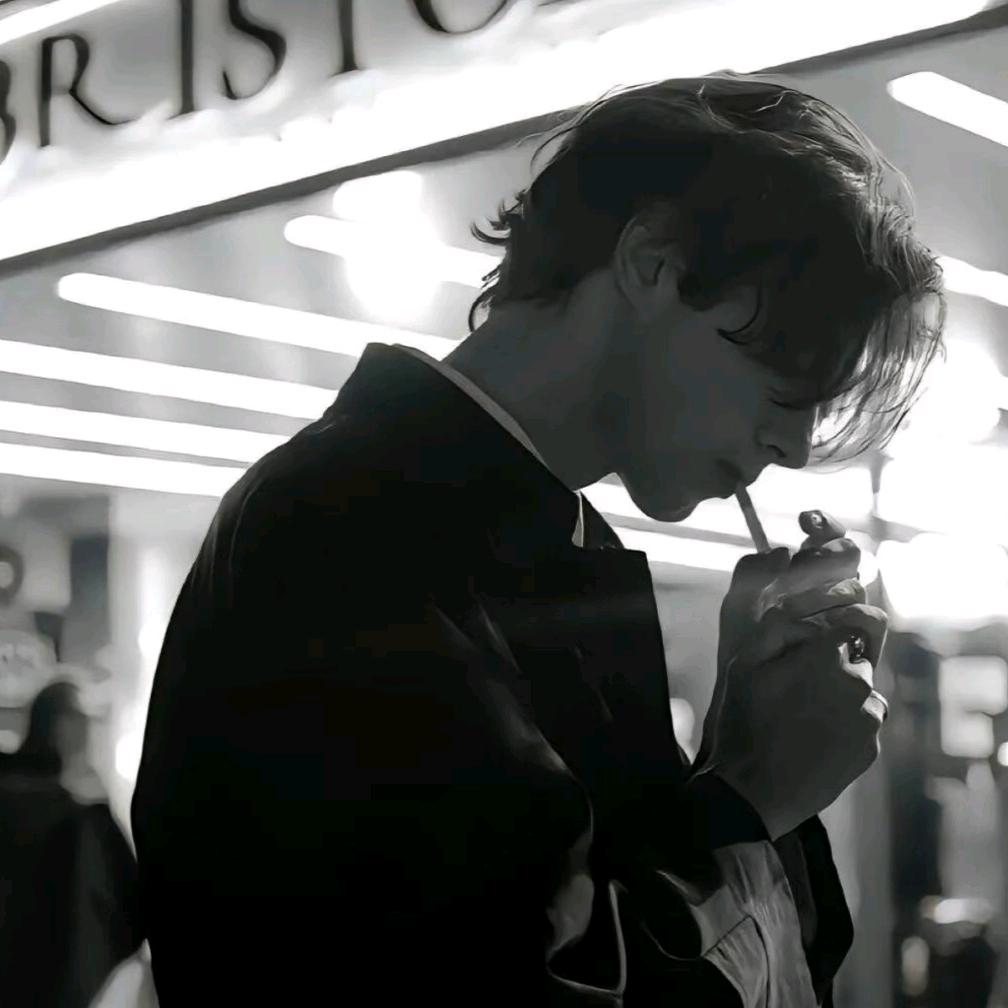 将日落诉于你，等晚霞坠入心。