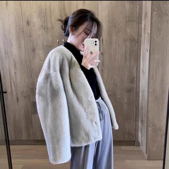 丹丹水貂裘皮工厂店