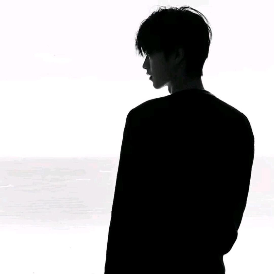 枯木逢春.