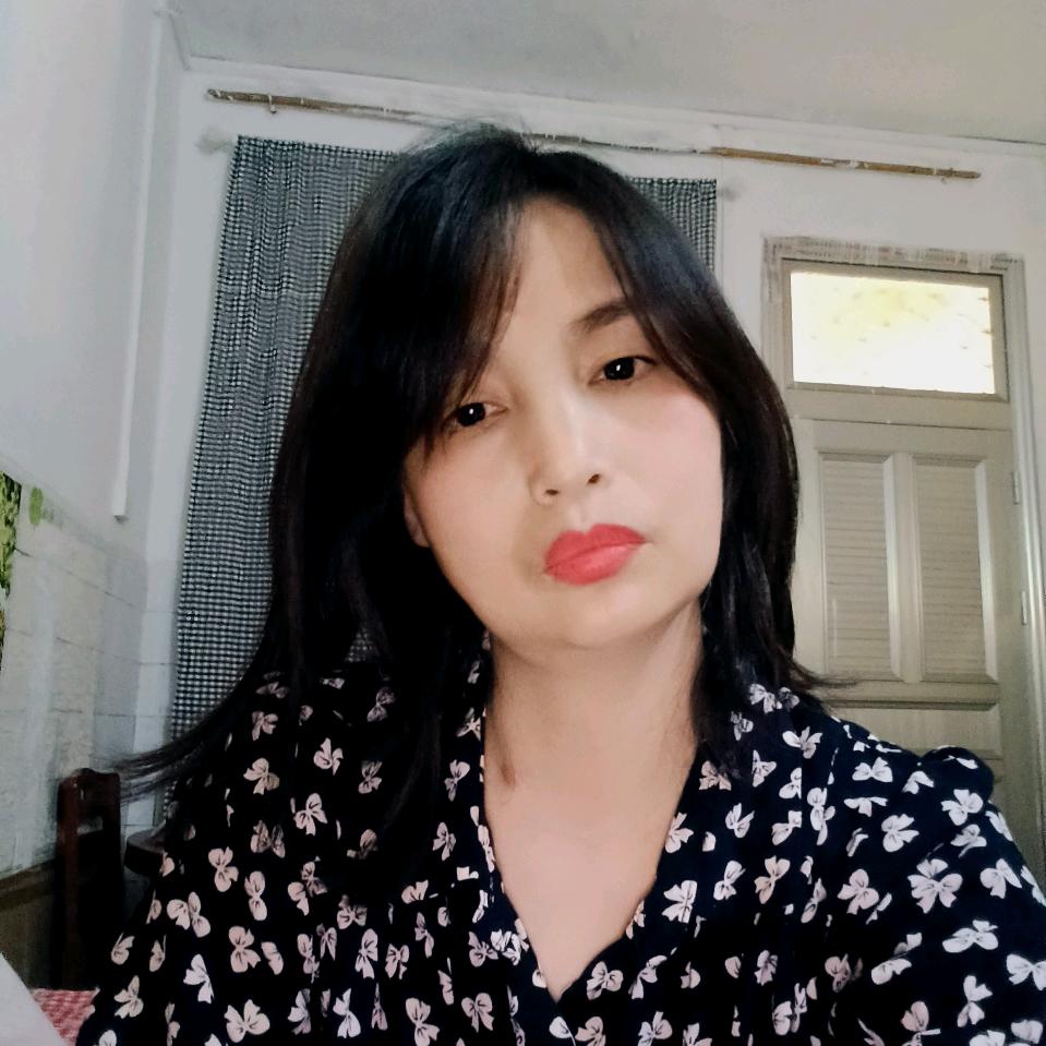 张霞服装