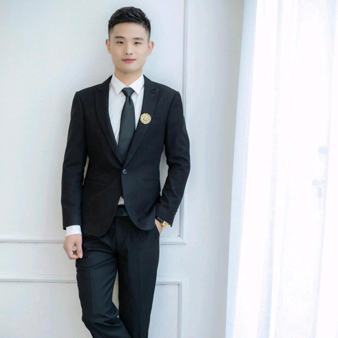 泗洪卖元宝小哥哥