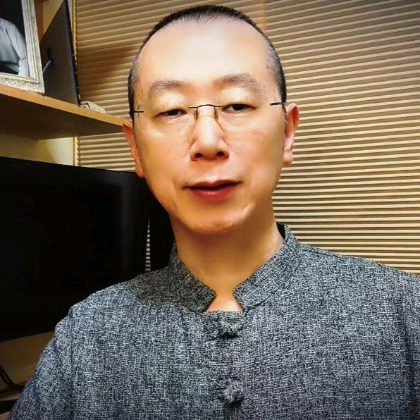 任毅*心理师
