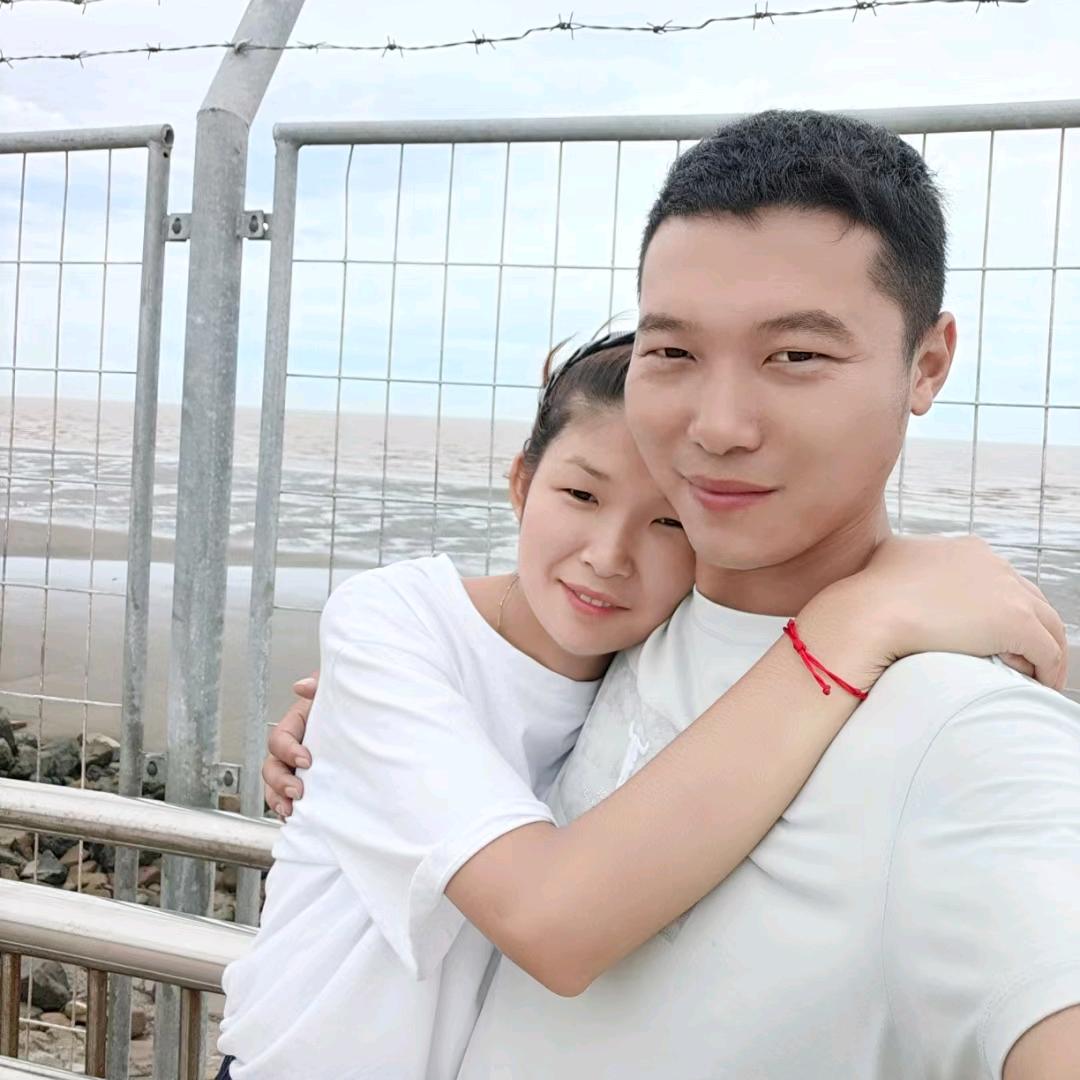 小阿峰Vlog