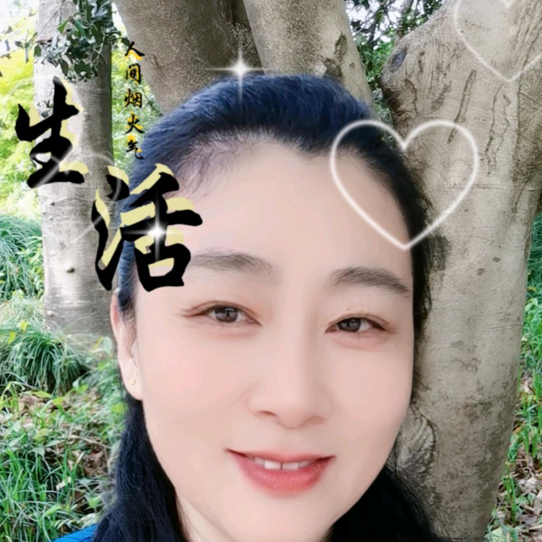 爱笑的女人运气不会差（拒私聊