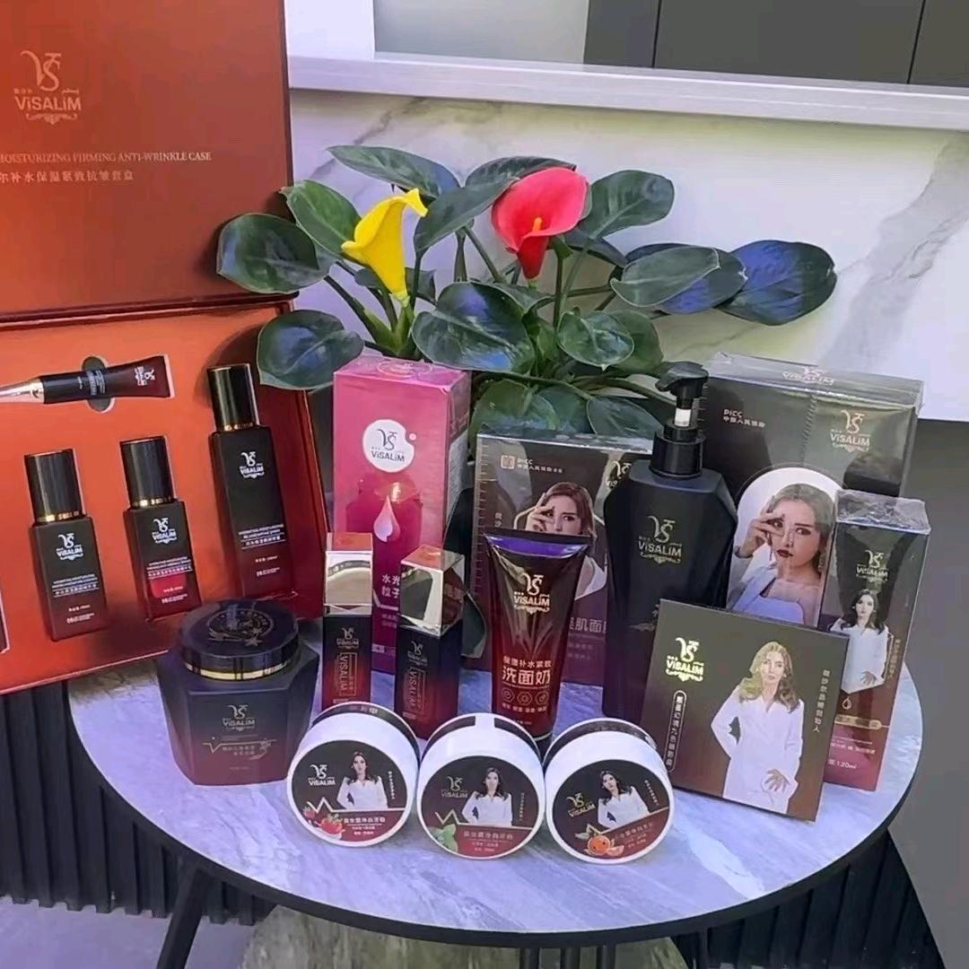 卧里托格拉克镇VISALIM再吐尼姑丽