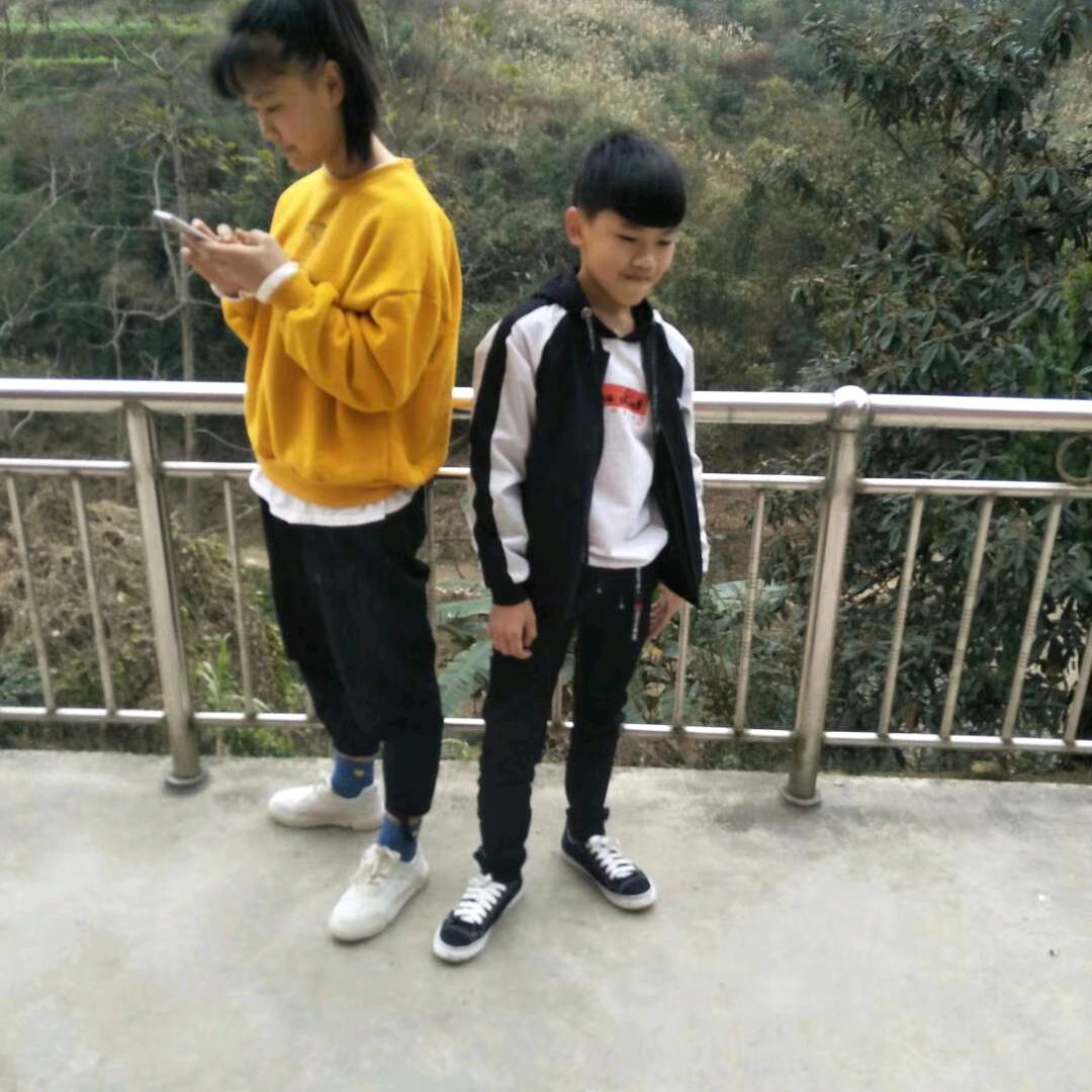 杨小美