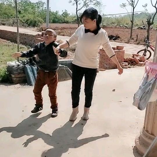 程明❤️妈妈