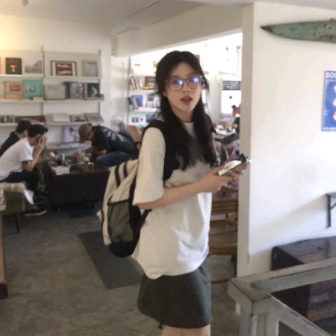 爱听歌的闪电侠