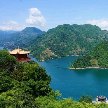 脚下的山水