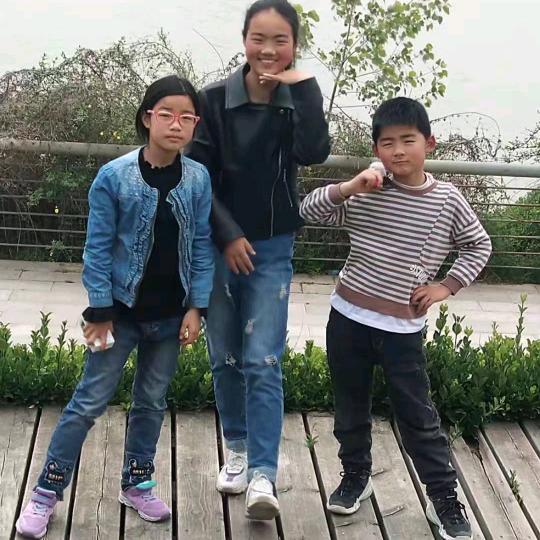 三个孩子爸爸的80后，美缝保洁，空调，油