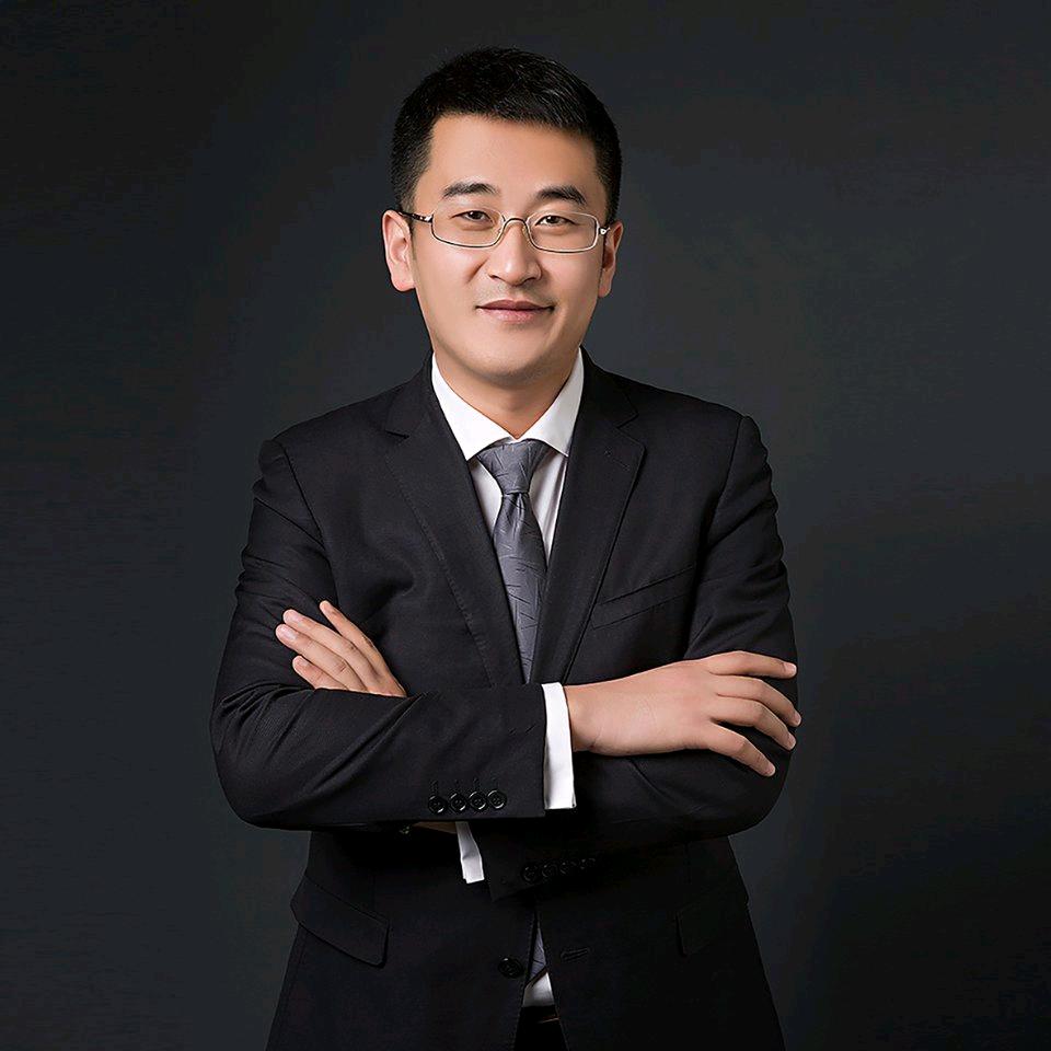 推车上长大的孩子