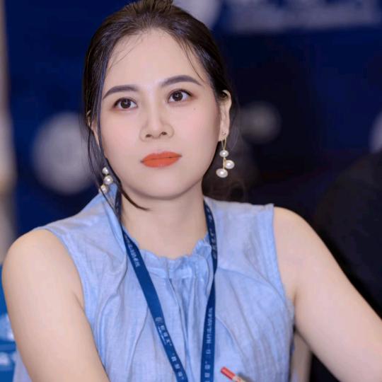 保港溪子园陈思思美业人（心想事成）