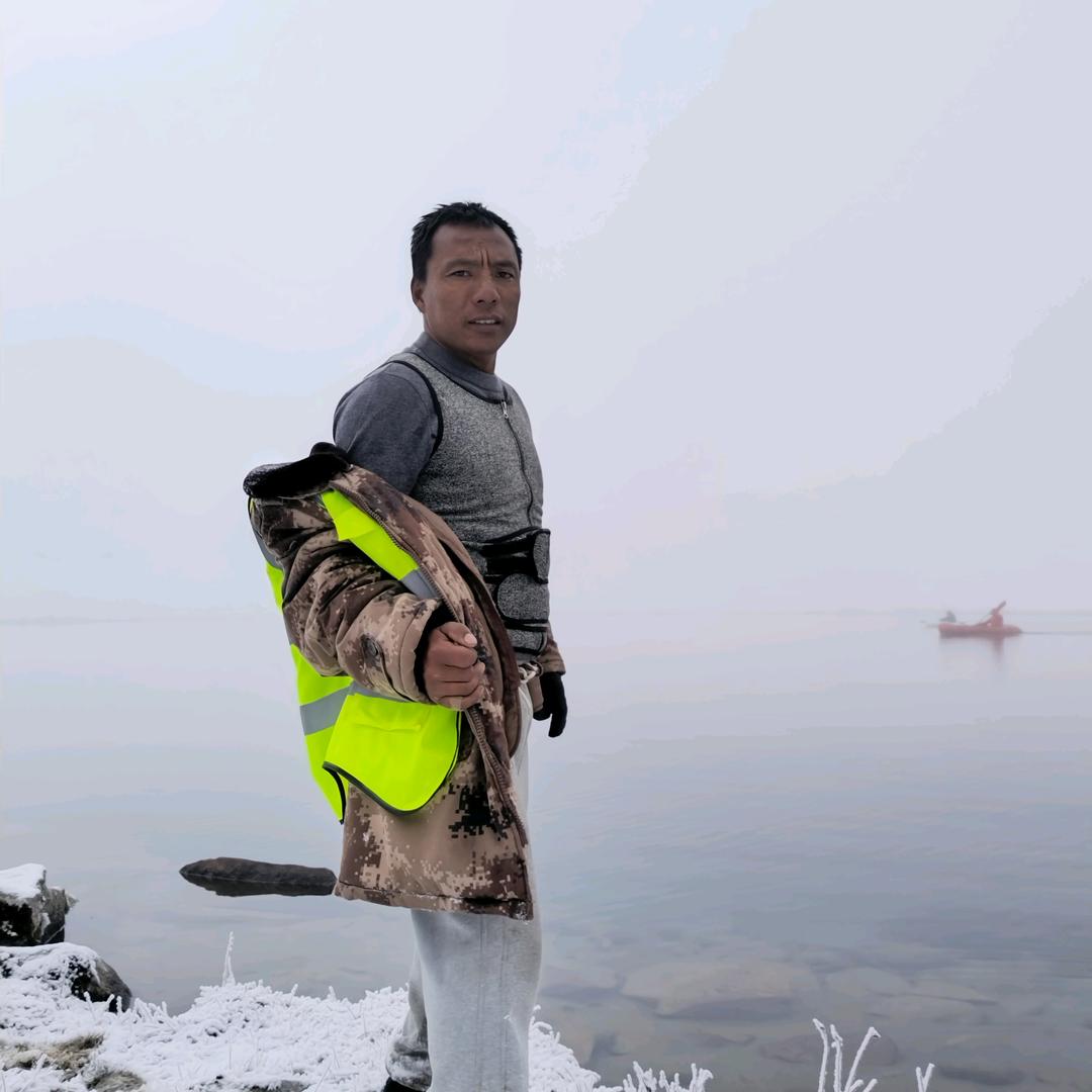 草原上的一匹军马