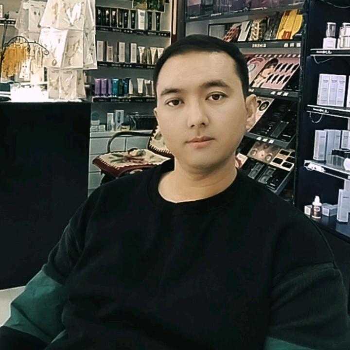 香水小哥