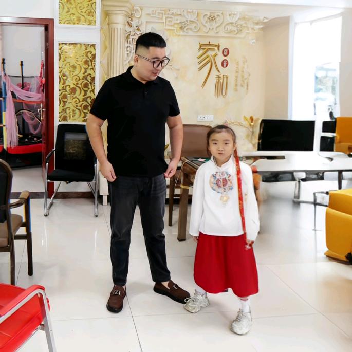 拥抱科技的南哥